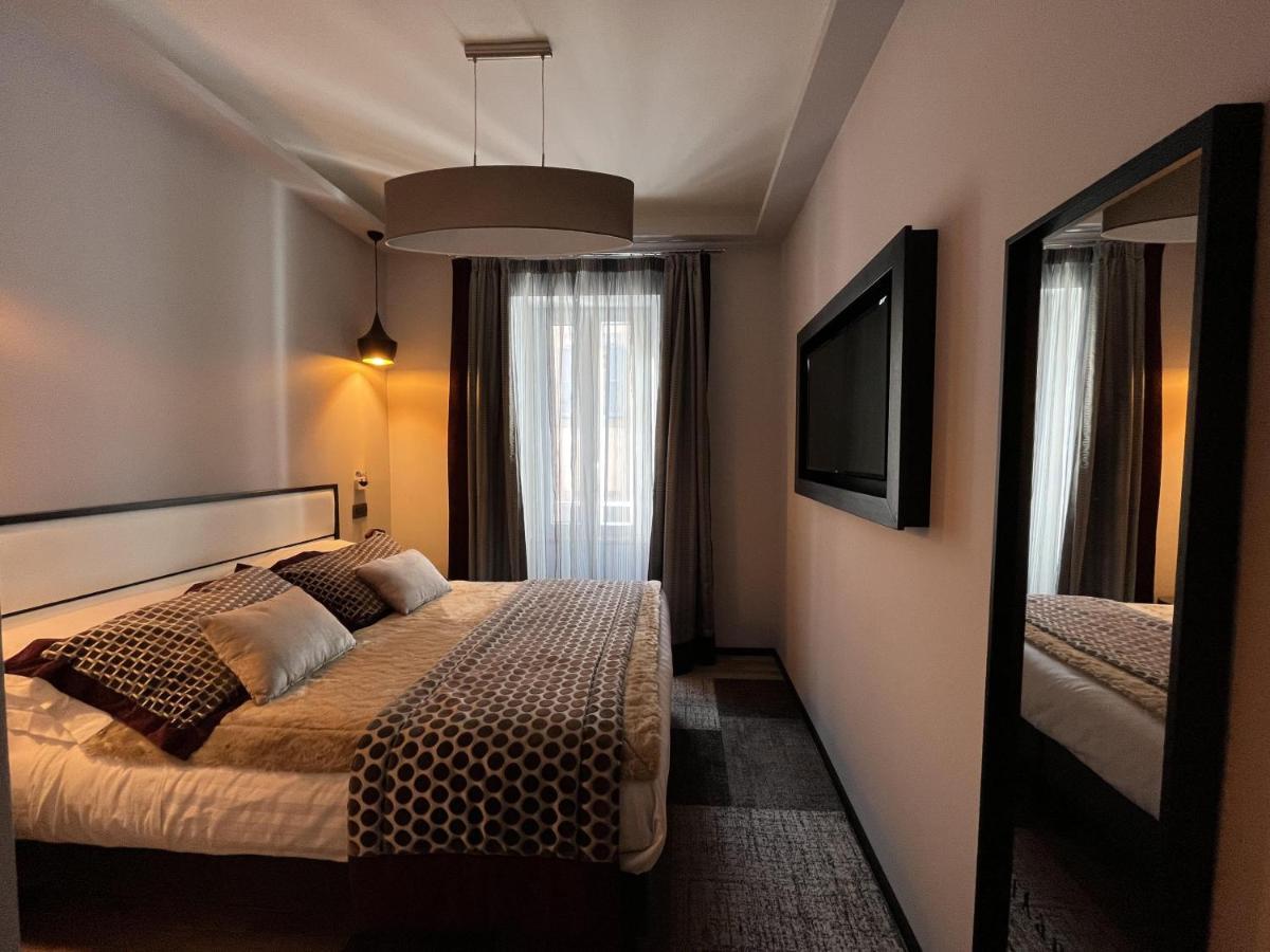 Flaneur Suites Corso Рим Экстерьер фото